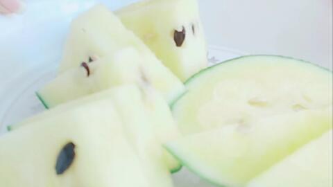 黄色的瓜如何吃疙瘩,黄瓜疙瘩的多样食法探索