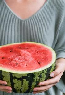 运超吃瓜,揭秘娱乐圈背后的那些事儿